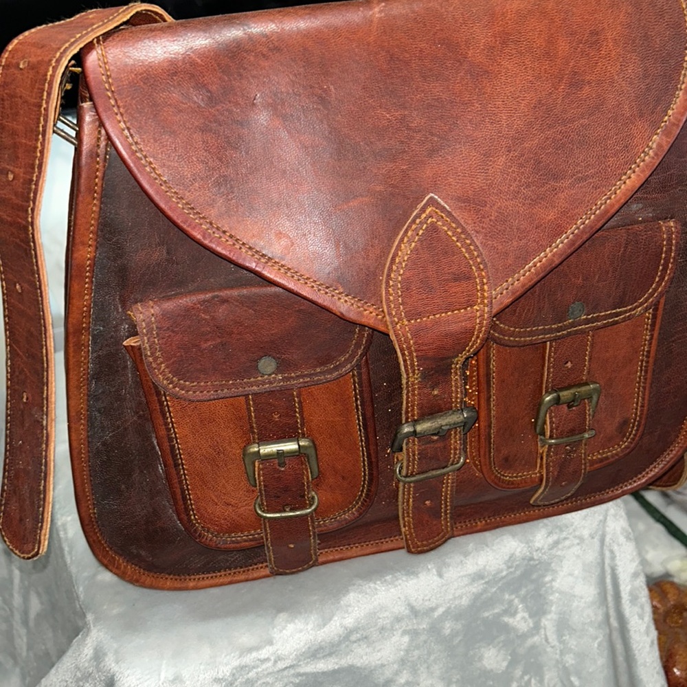 Saddle bag purse